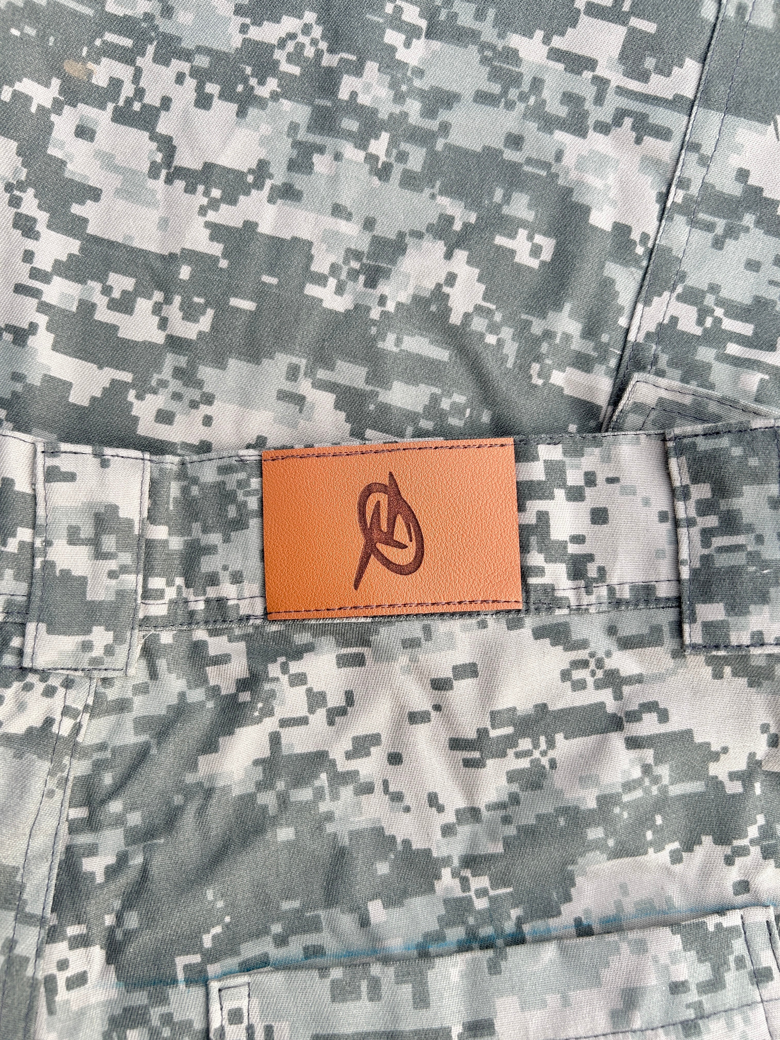 FORTE® - PIXEL CAMO TERRAIN CARGO SHORT
