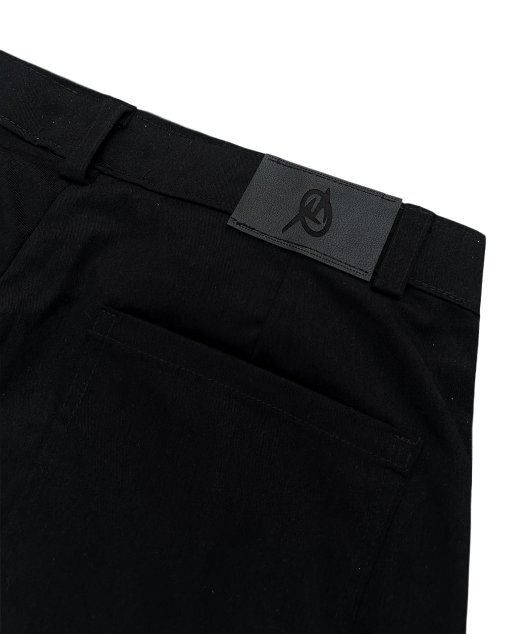 FORTE® - PLEATED CURSIVO LONG SHORT